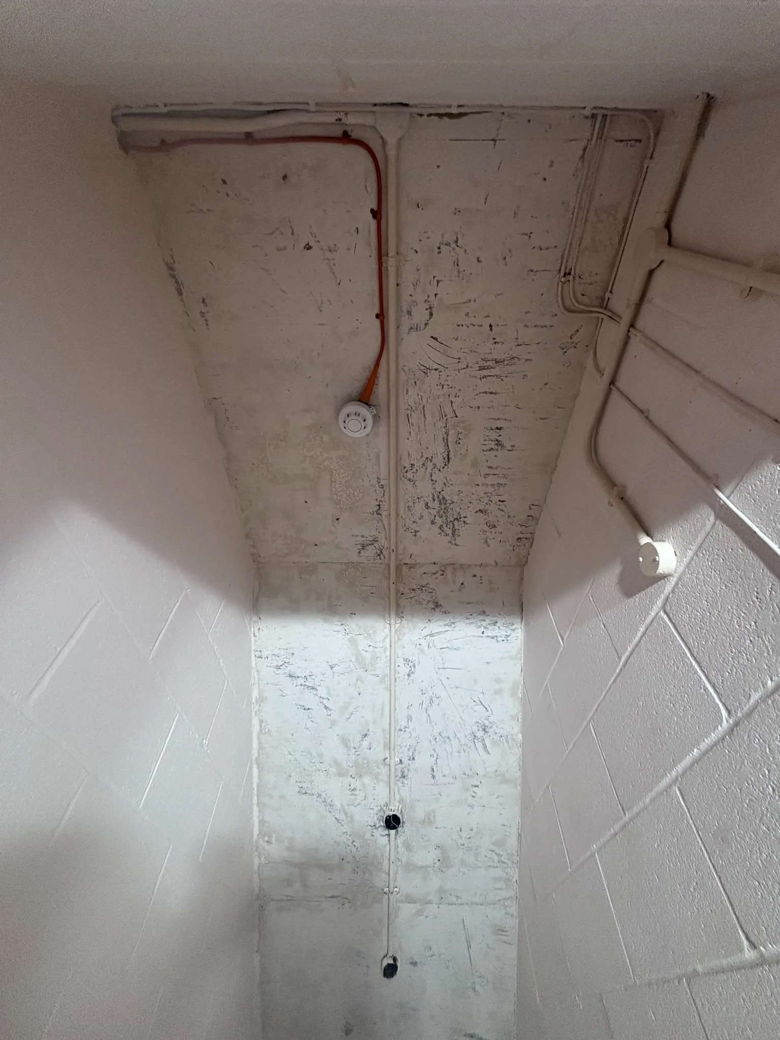 Licensed asbestos gasket removal in a Raynes Park commercial property